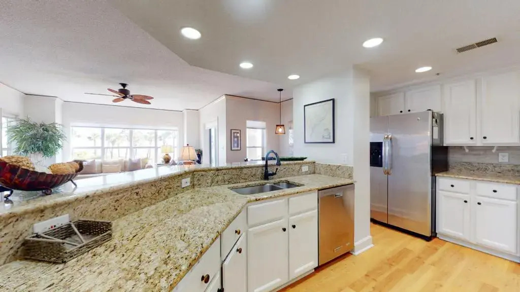 5108 Hampton Place South
