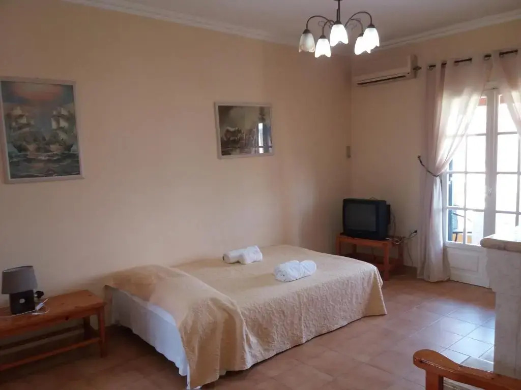 Athineos Apartments