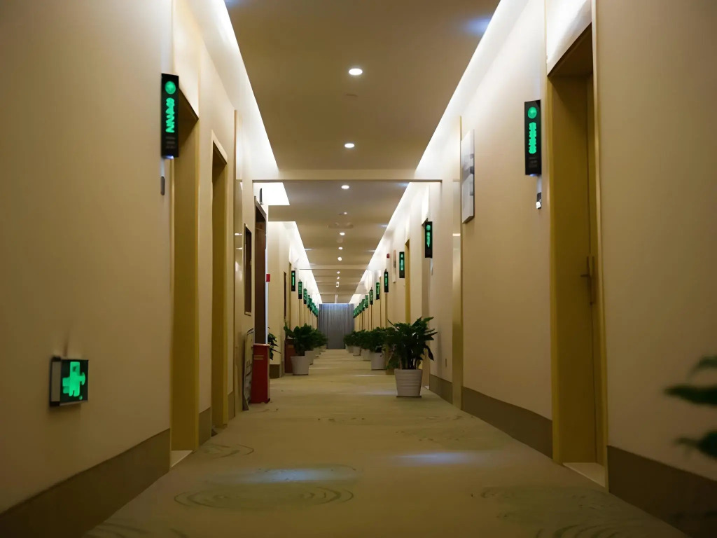 Greentree Inn Bozhou Lixin District Huishang Market Business Hotel