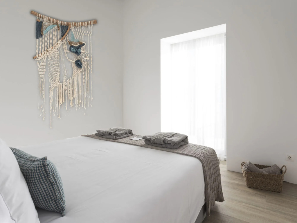 White Exclusive Suites & Villas