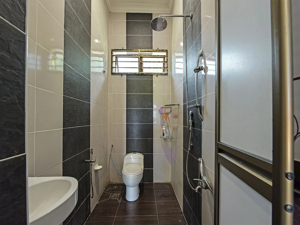 OYO Home 90448 Nurbayu Guest House