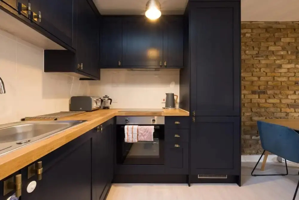 The Highgate Hideaway - Modern Stylish 2bdr Flat