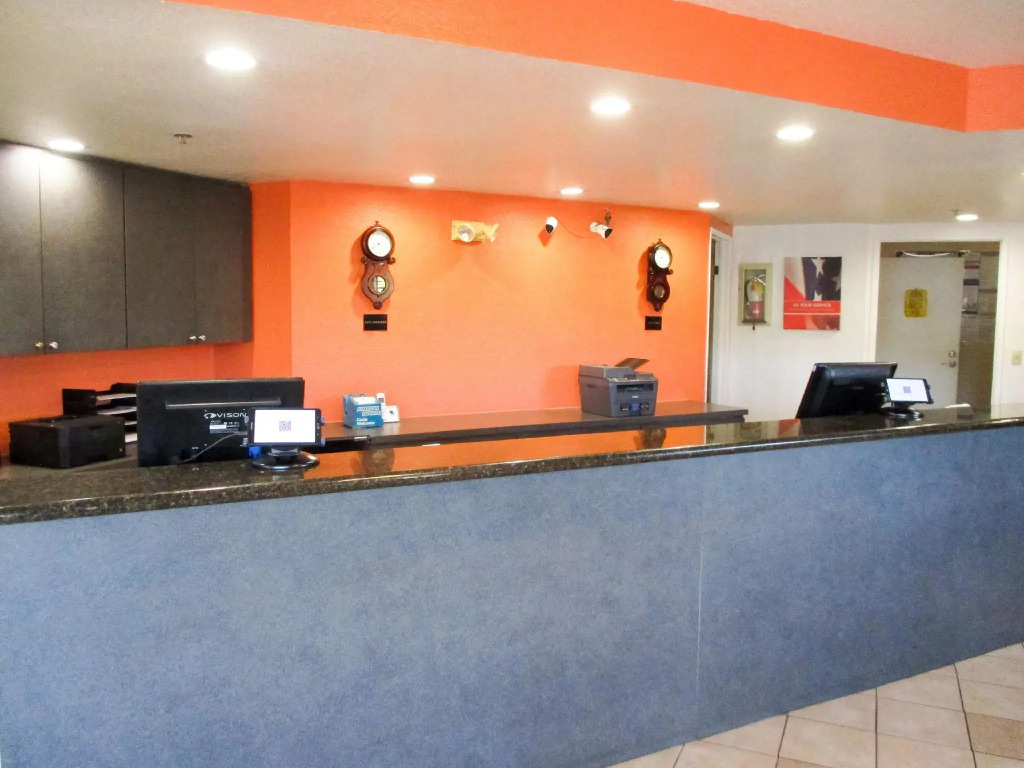 Rodeway Inn & Suites Rancho Mirage - Palm Desert Area