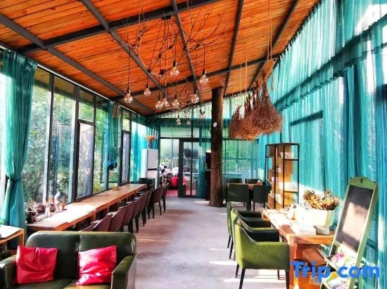 Jiujianban Hostel