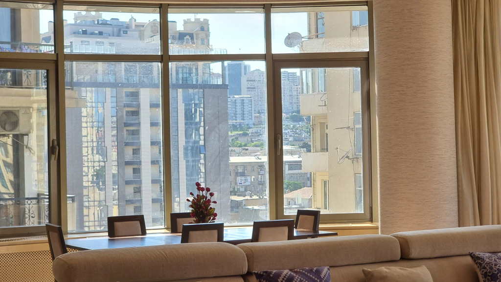 Апартаменты İSR Residence by Bakuapart