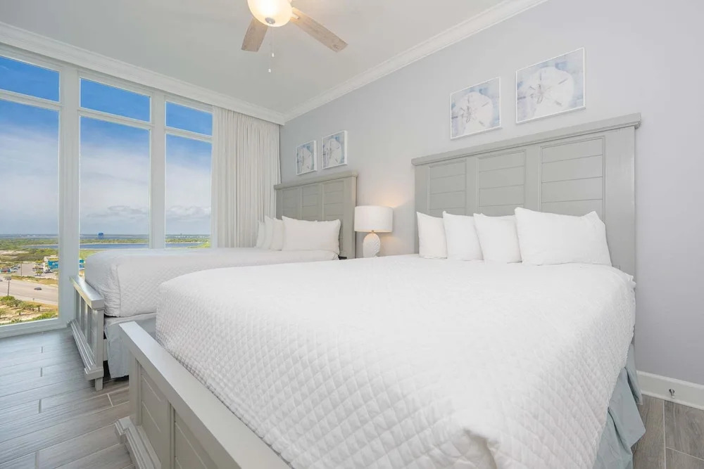 Phoenix Gulf Towers 1005 condo