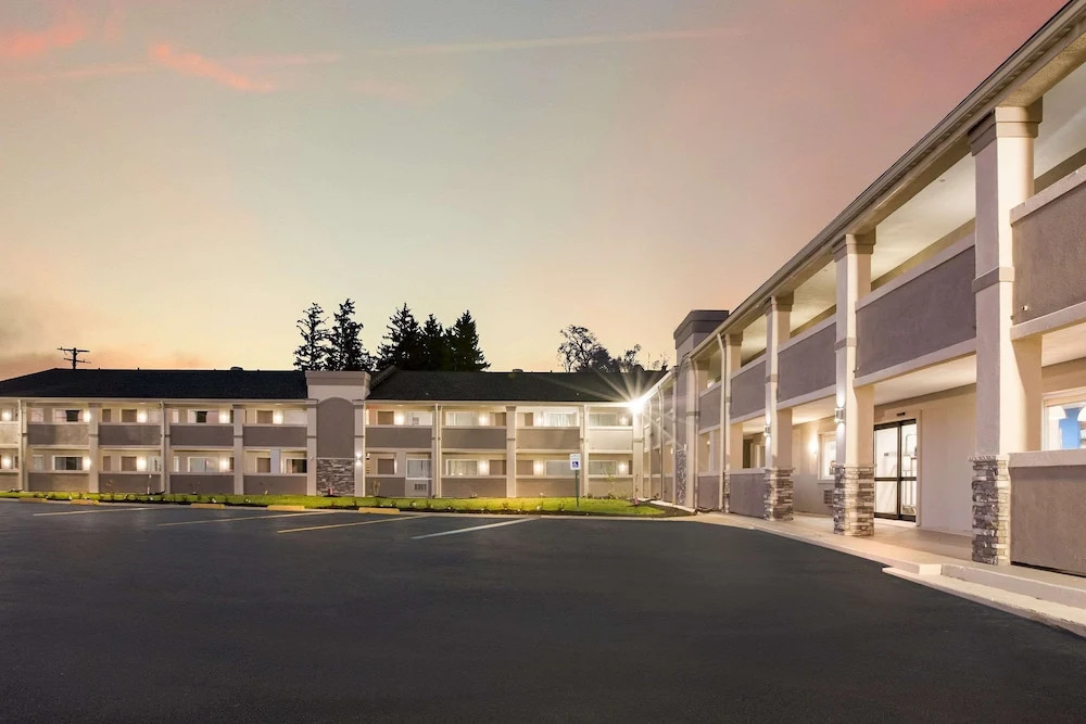Rodeway Inn East Lansing University Area