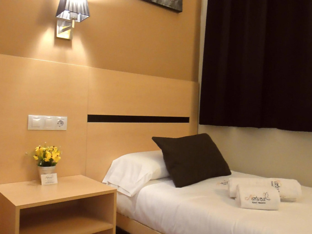 Hostal Live Natura Barcelona