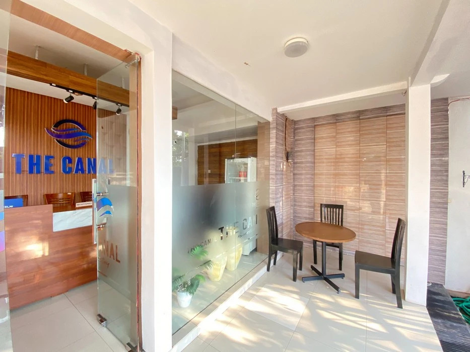 RedDoorz at The Canal Homestay Probolinggo