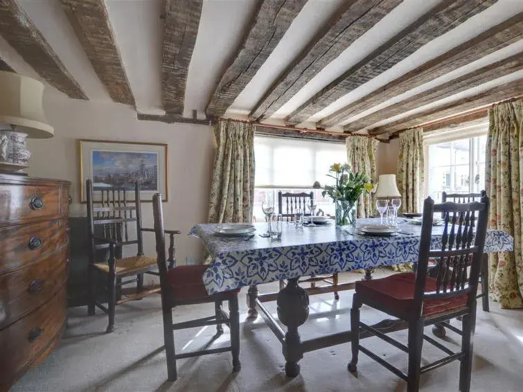 Old Cobblers Cottage At Kings Head House
