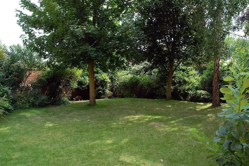 Woodlands Hotel