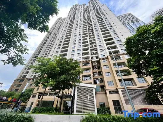 Luxury Apartment in Vinhomes D'Capitale by David Home