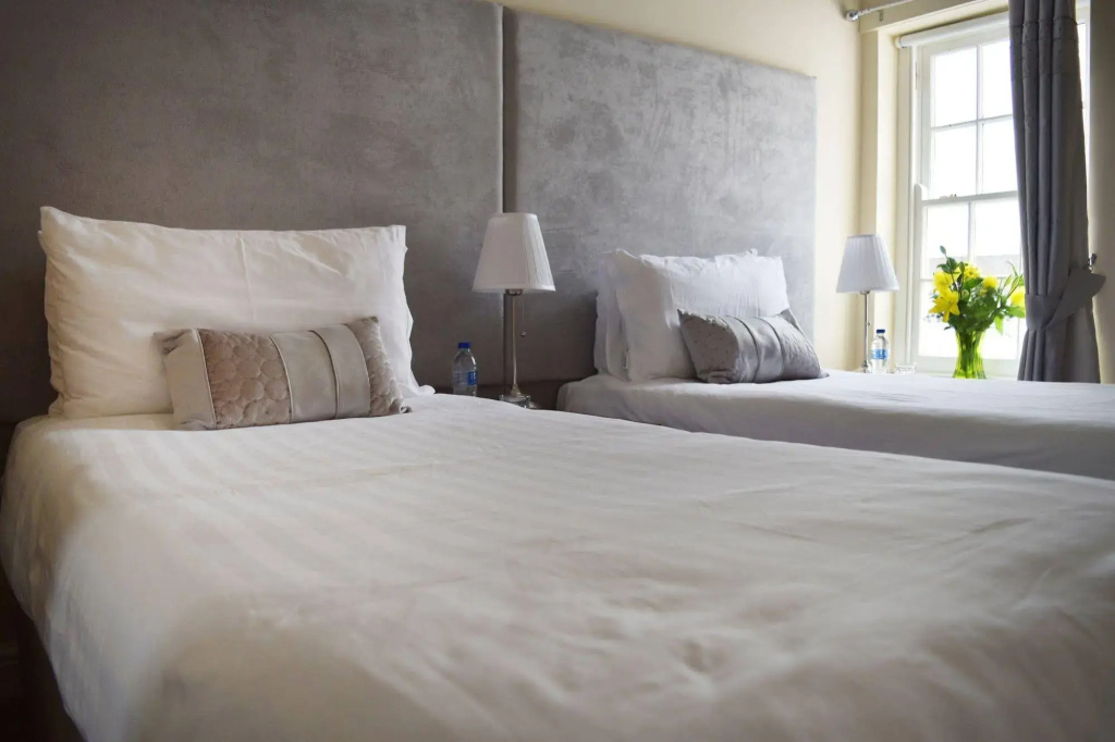 Swan Hotel
