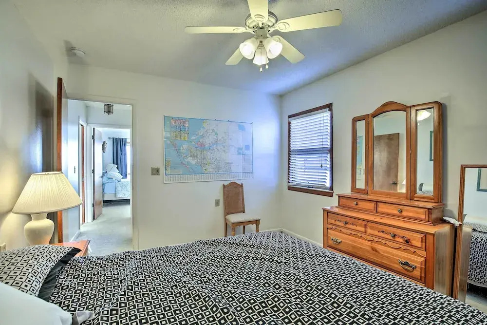 Bayfront Palmetto Retreat With Pool, Spa & Dock!