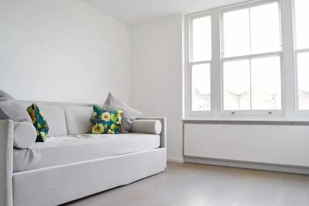 Bright and Stylish Apartment In Little Venice