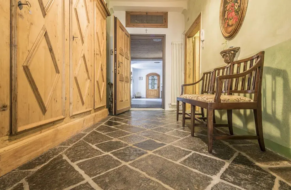 Ancient Palace in the Historic Center, Magical Period Atmosphere, Every Comfort