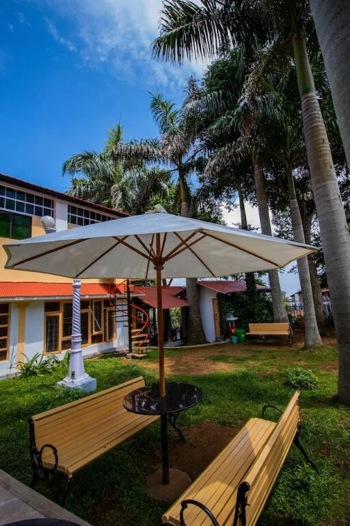 Residenza - Clifton Inn Resorts