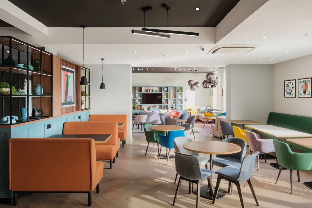 Holiday Inn Lincoln by IHG