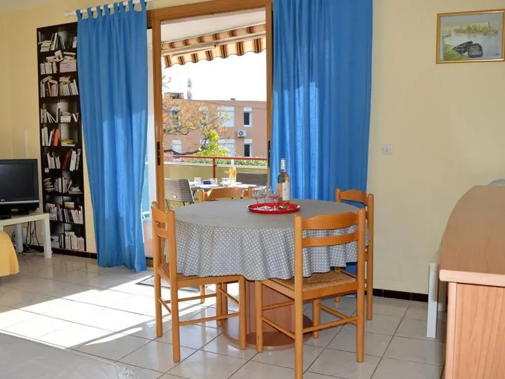 Appartement Le Lavandou, 2 pièces, 4 personnes - FR-1-251-282