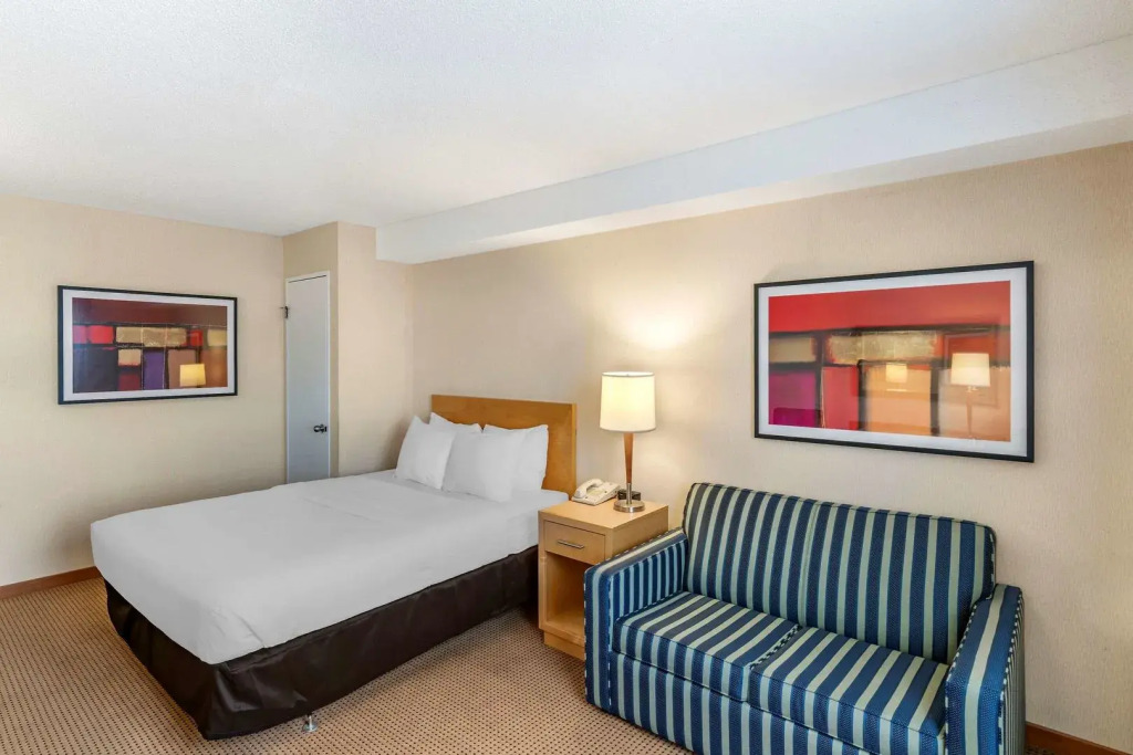Hampton Inn by Hilton Montreal East Anjou
