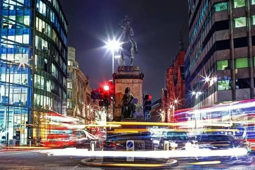 Super Central Flat Sleeps/4 -1 min to Holborn Tube