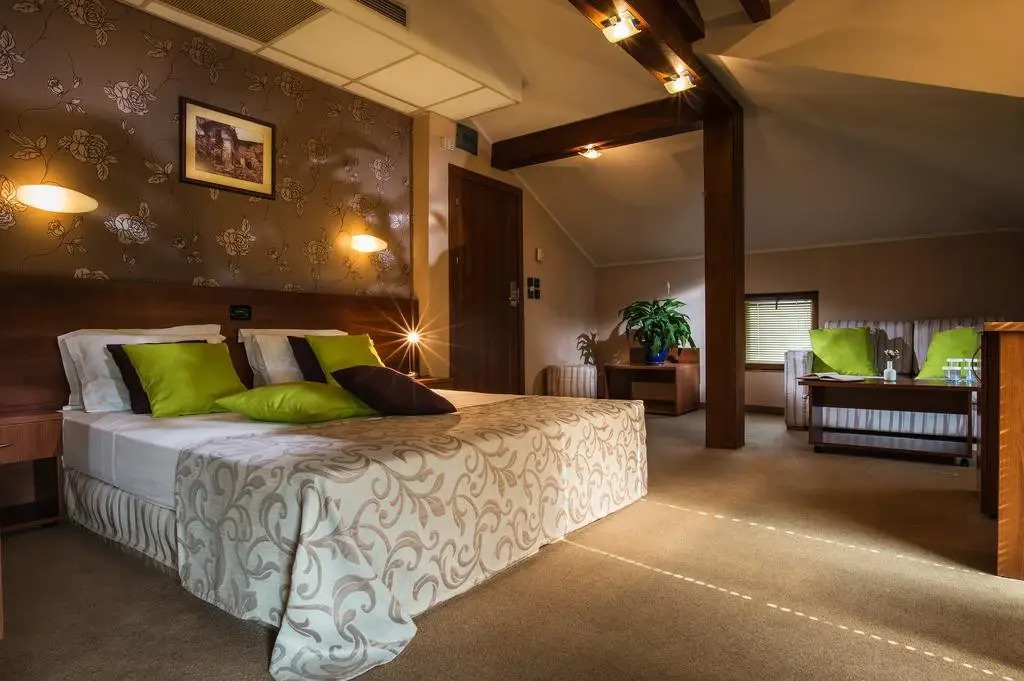 Uniqato Hotel