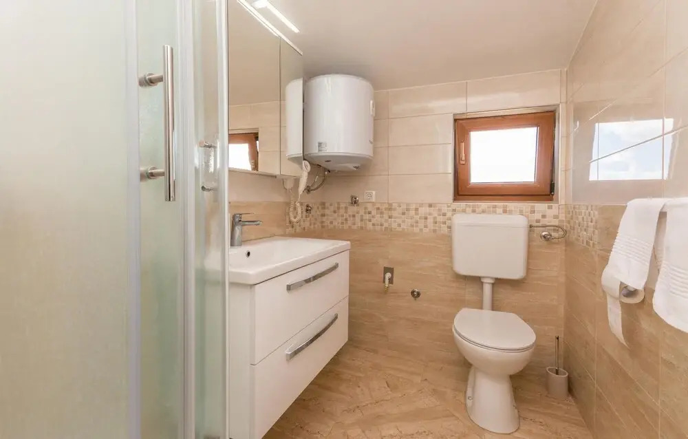 Gorgeous Home In Donje Rastane