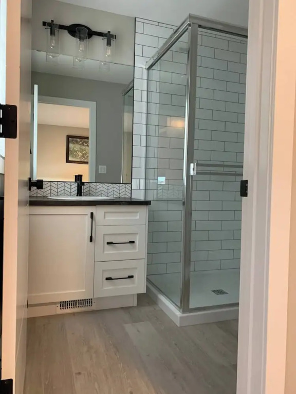 New Townhouse in Red Deer -family Retreat