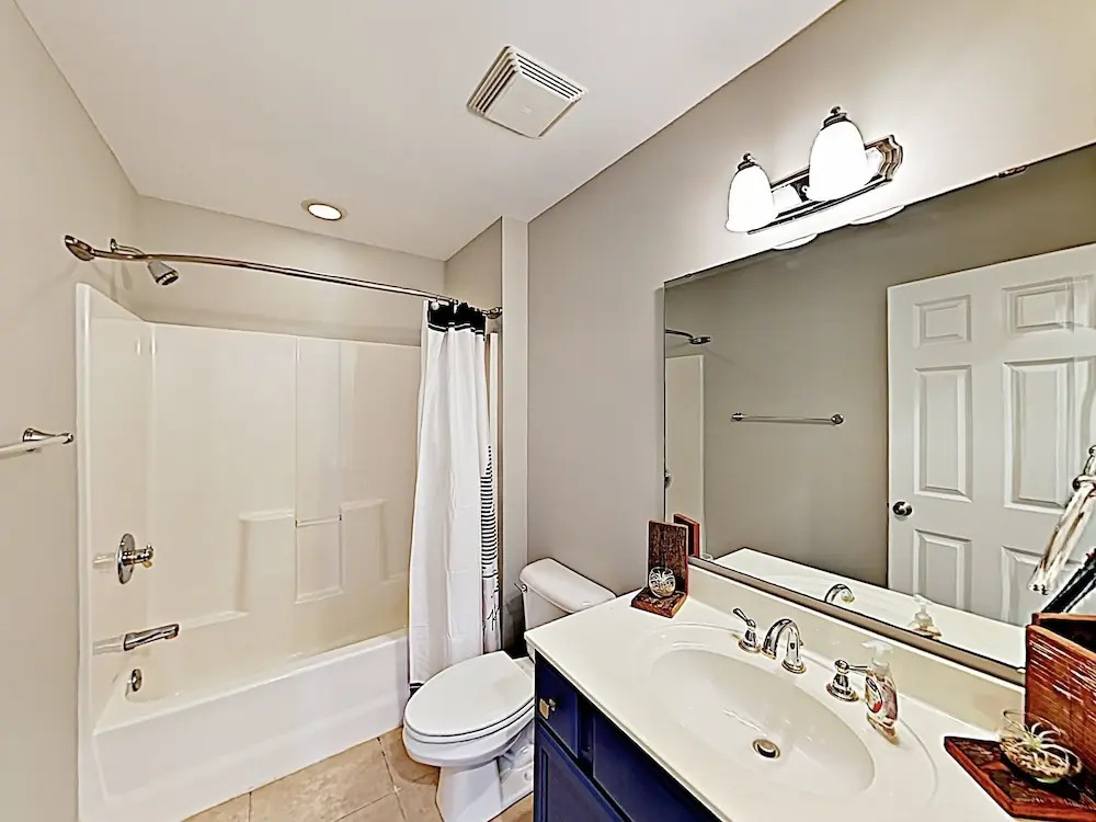 New Listing! Beach Chic Townhouse W/ Pool Access Townhouse
