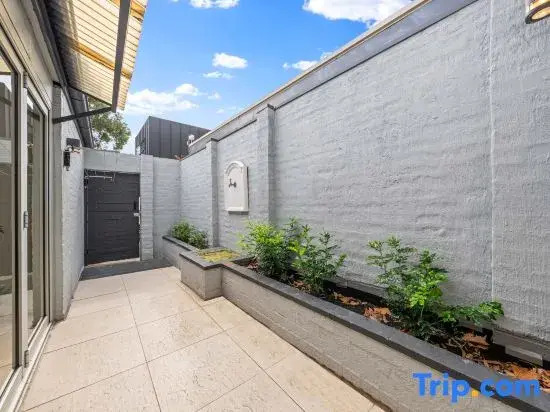 Stylish 3BR House(Parking)/ICC&DarlingHarbour-8min