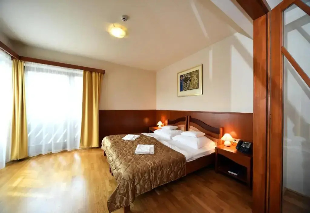 Hotel Kumánia