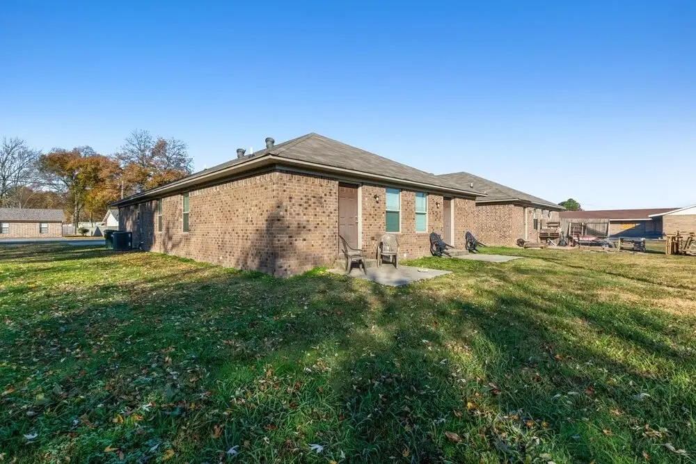Charming In Conway 3 Bedroom Duplex by Redawning