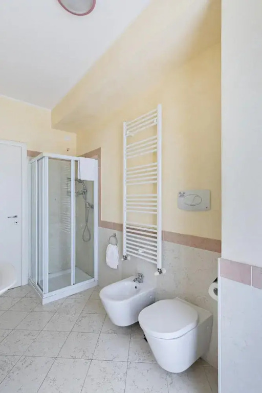 Residenza Miralago - 10 Lavinia - Locazione BK