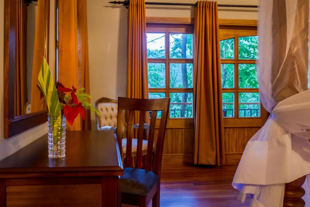 Chimpundu Lodge