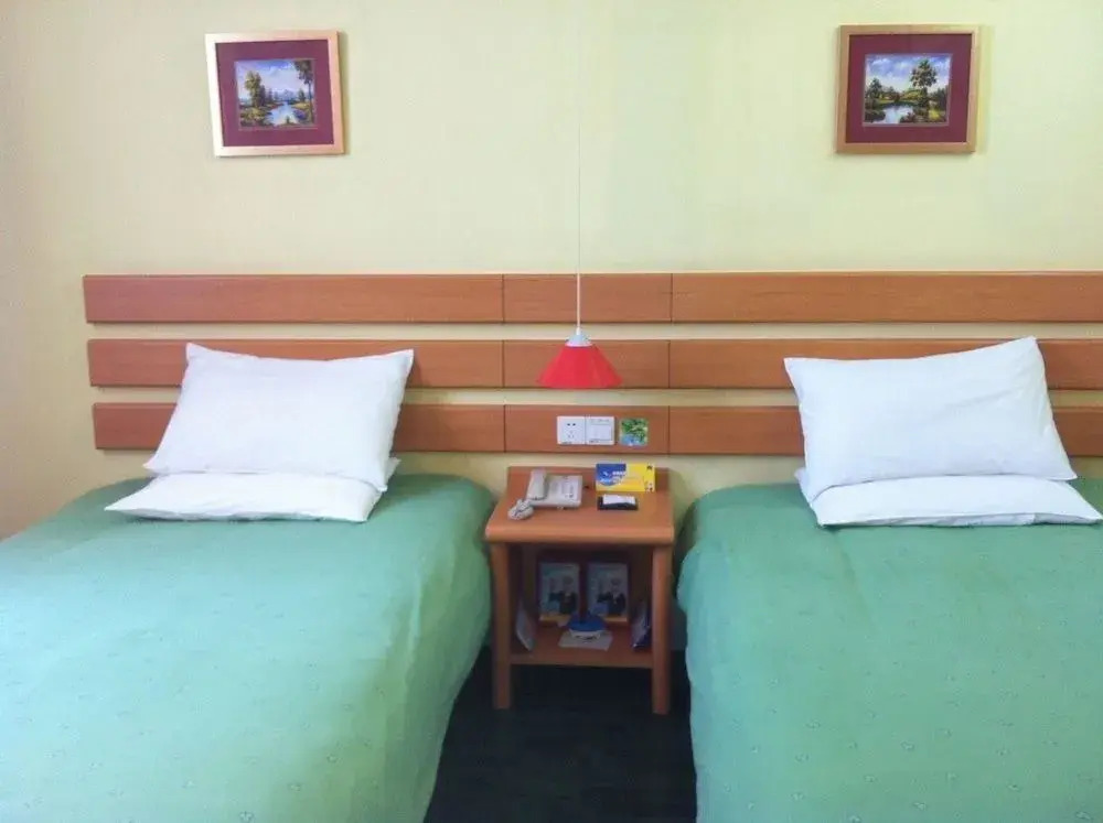 Home Inns Shanghai Lujiazui Dongfang Road Branch