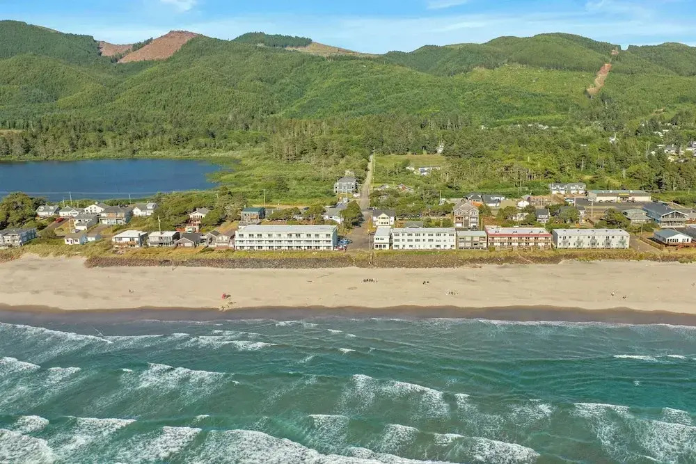 Rockaway Beach Resort
