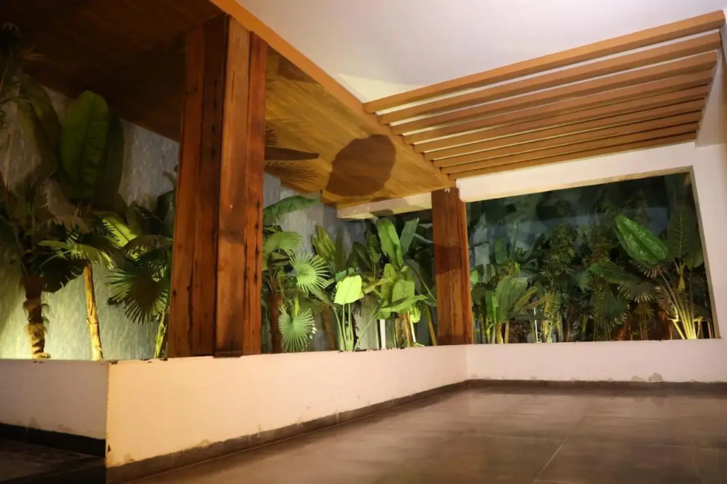 Hotel Varun