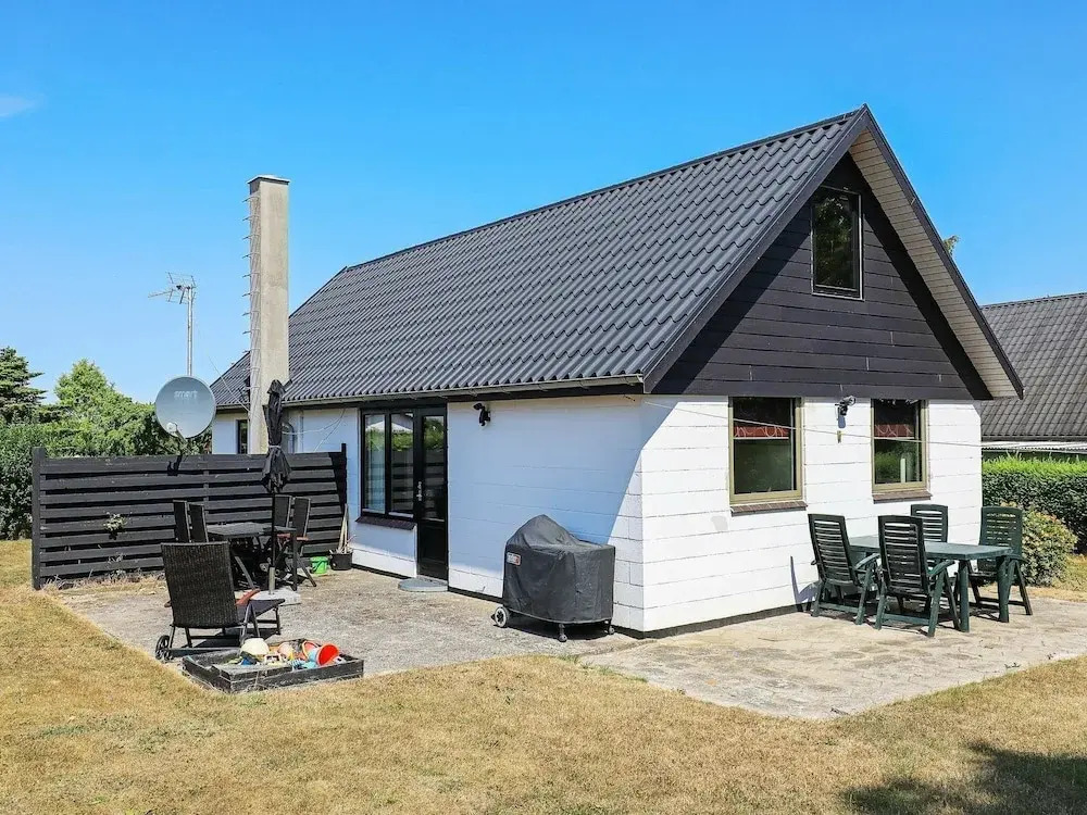 Rustic Holiday Home in Funen With Terrace