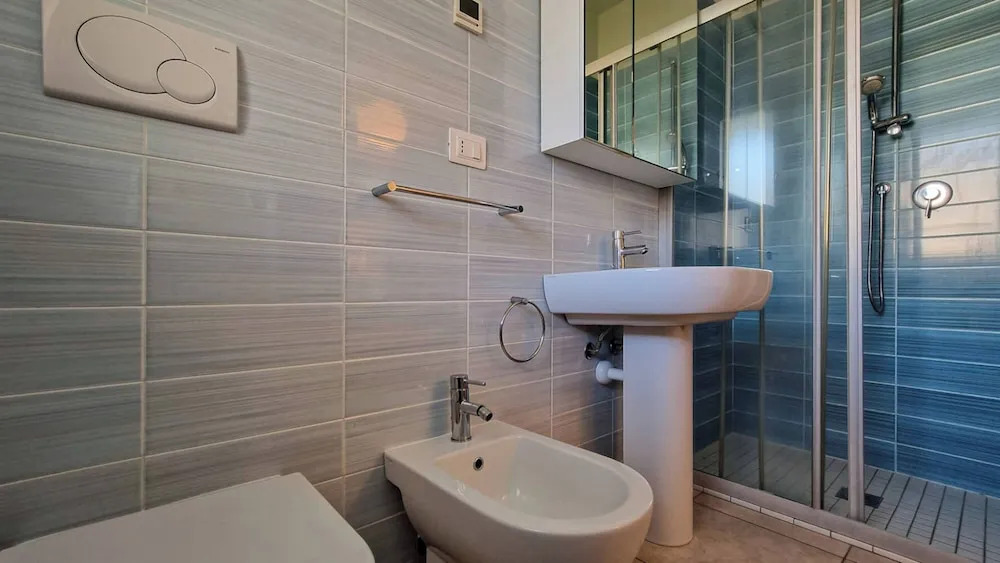 Welcoming Flat With Swimming Pool and Solarium