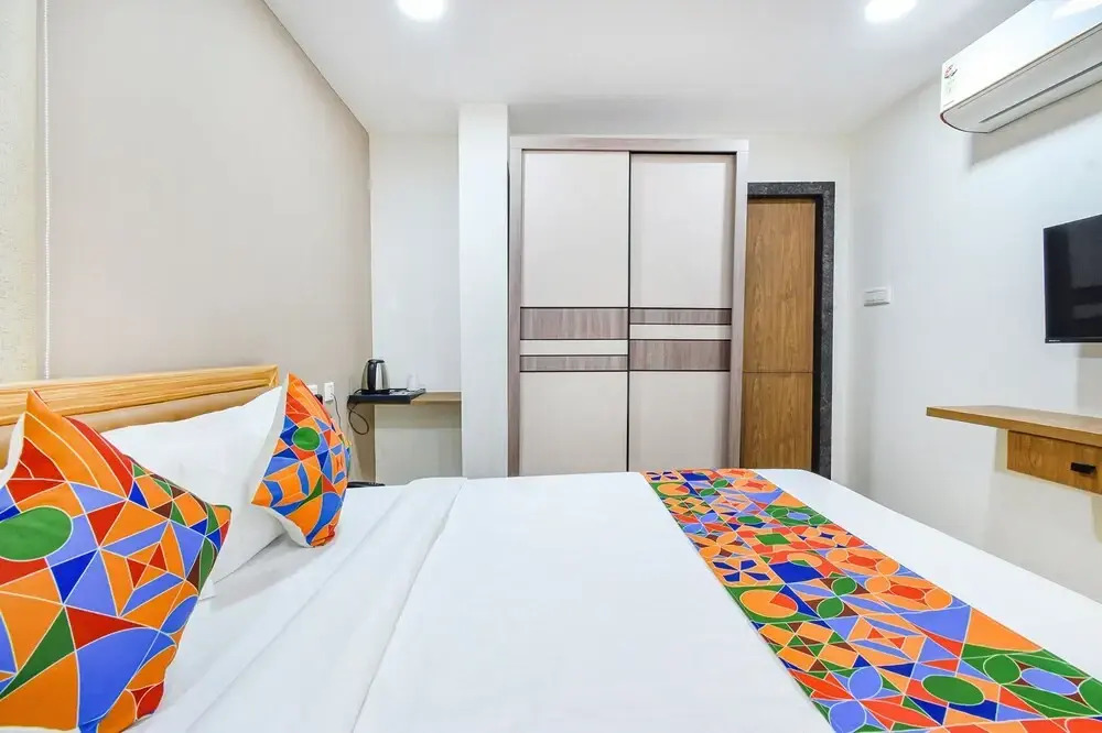 FabHotel Seri- Nr KIMS Hospital, Gachibowli