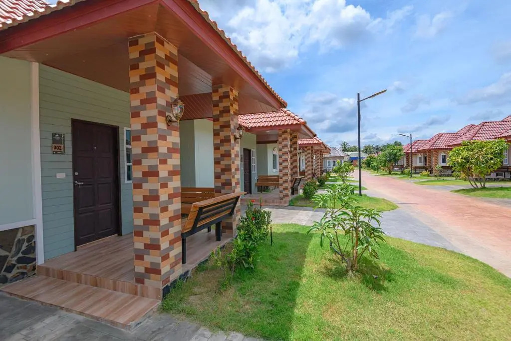 Avarin Resort