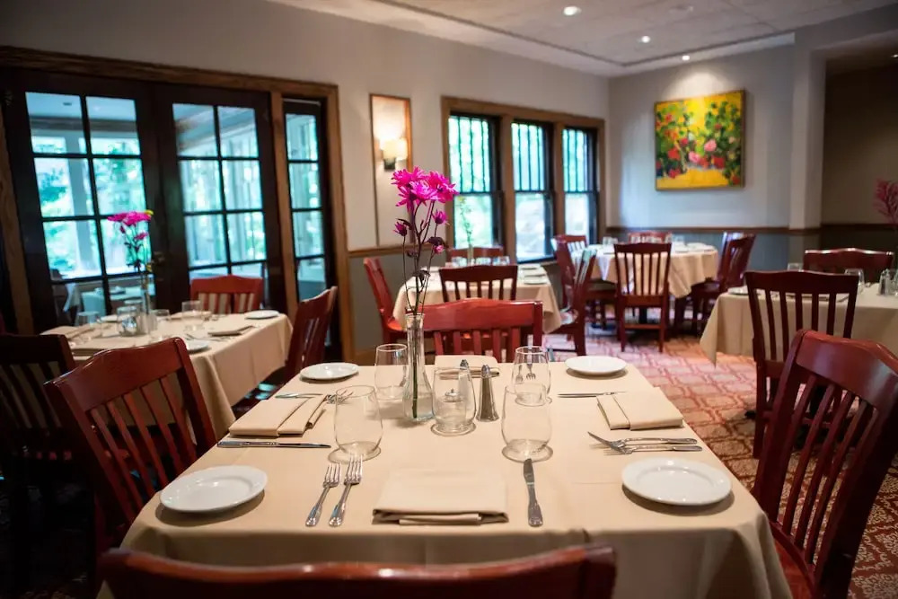 Duneland Beach Inn