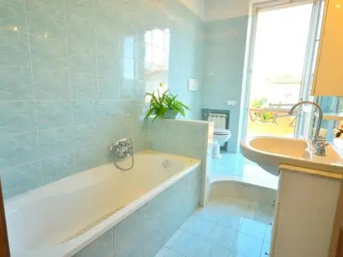 Luxurious Holiday Home in Montignoso with Garden