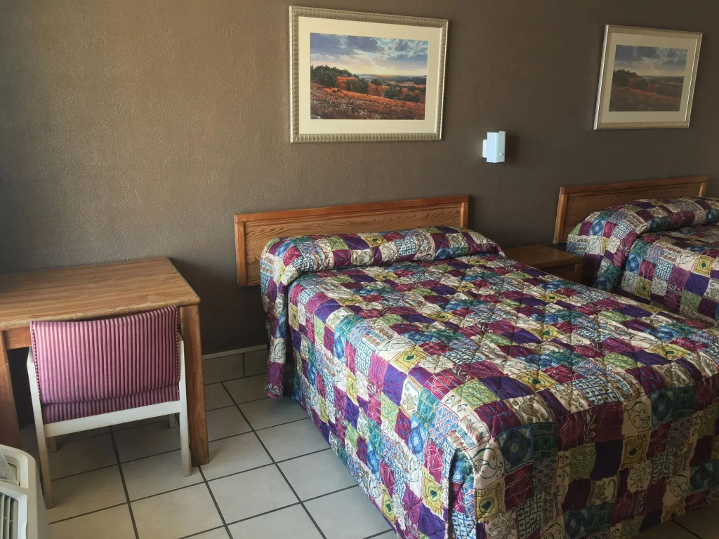 Budget Inn Motel