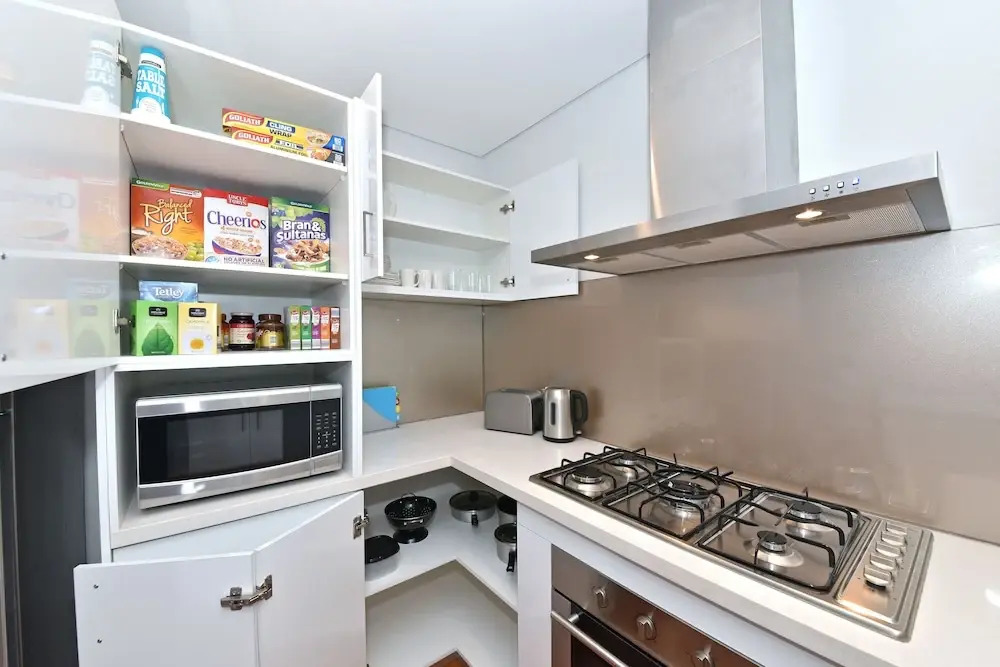 Stylish Apartment near Perth City 2210