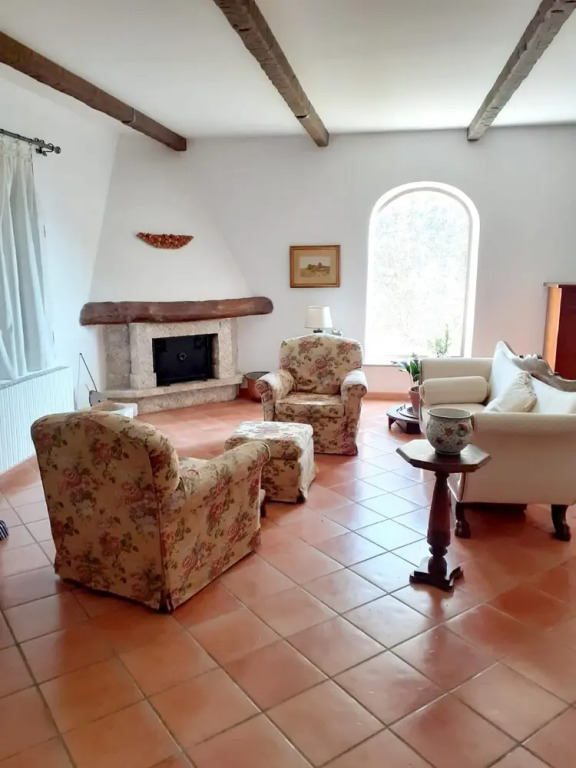 Villa With 6 Bedrooms in Provincia di Caserta, With Wonderful Mountain View, Private Pool, Furnished Garden