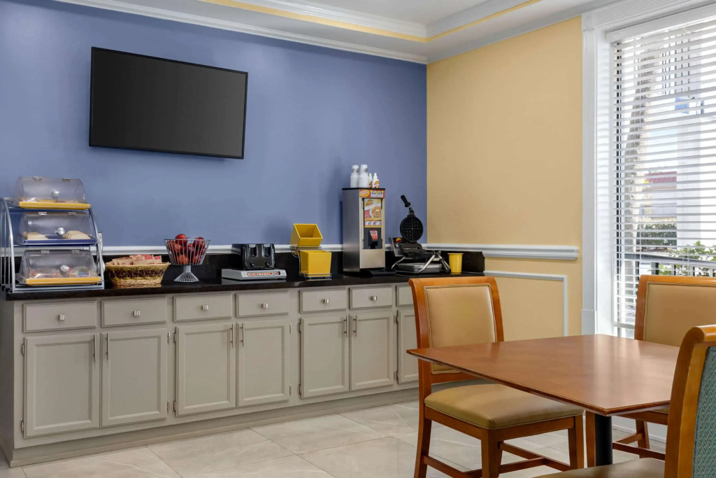Days Inn by Wyndham Kingsland Naval Base I-95