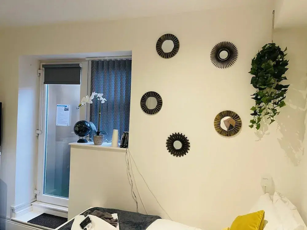 Hidden Hot Tub Retreat Apartment in Nottingham