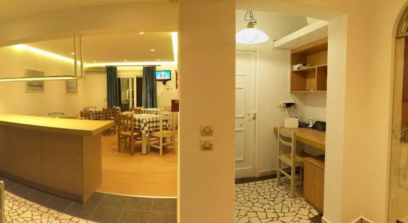 Epavlis Apartments