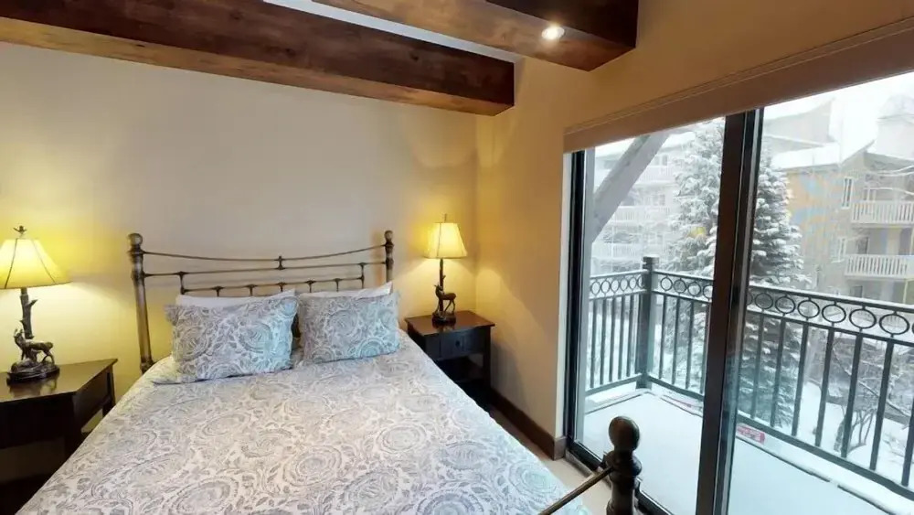 Luxury 2 Bedroom Lionshead Village Condo, Short Walk To Gondola